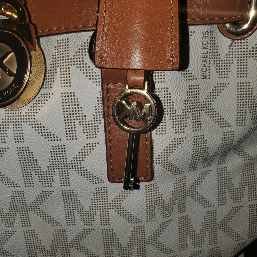 Sold.Michael Kors Hamilton Satchel Tote bag - Picture 14 of 15
